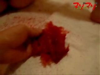 Japanese amateur couple SM play hot wax in a pussy and vagina.